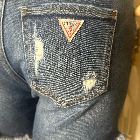 Guess Women’s High Rise Distressed Blue Denim Shorts Size 24 - Picture 2 of 7